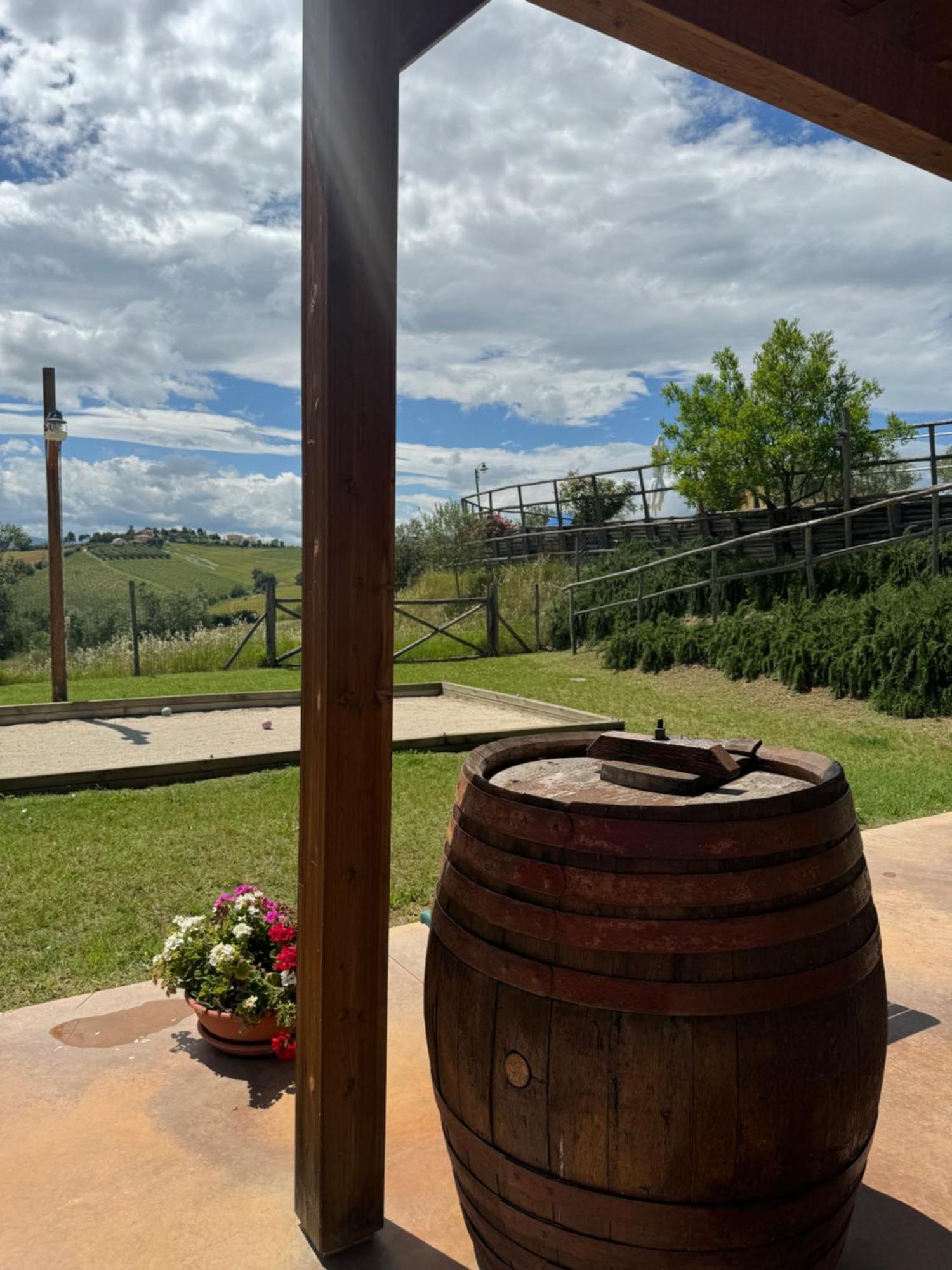 Montenovo Country House Ostra Vetere Екстер'єр фото