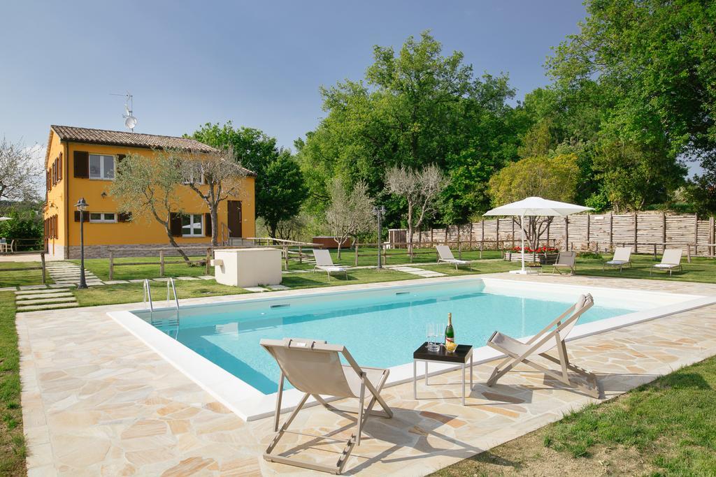 Montenovo Country House Ostra Vetere Екстер'єр фото